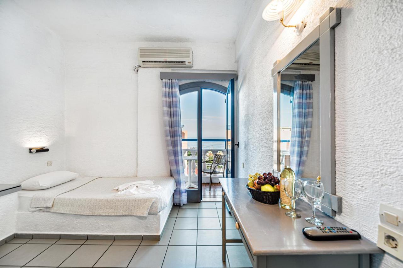 Hotel Iro Херсонісос Екстер'єр фото